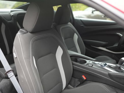 Used 2022 Chevrolet Camaro SS image 25