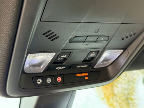 Used 2018 Cadillac XT5 Luxury w/ Driver Awareness Package image 26