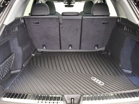 Used 2025 Audi Q5 Premium Plus w/ Premium Plus image 54