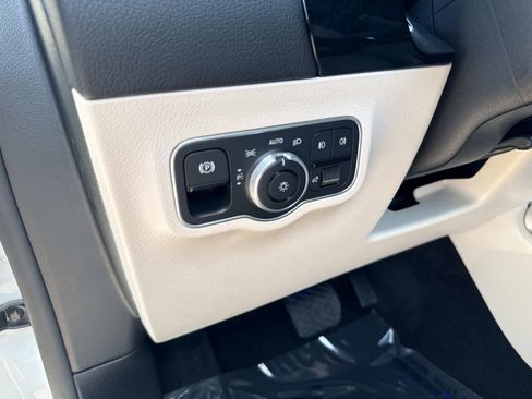 Certified 2025 Mercedes-Benz GLA 250 image 21