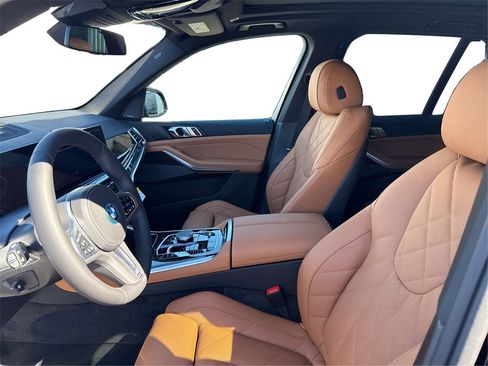 New 2026 BMW X5 xDrive50e w/ M Sport Package image 9