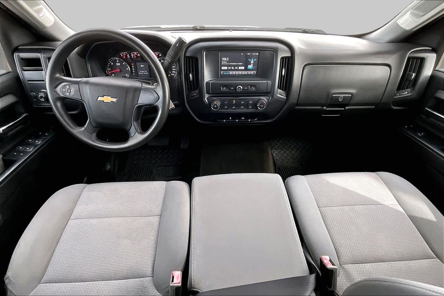 Used 2017 Chevrolet Silverado 1500 Custom w/ Custom Convenience Package RWD image 16