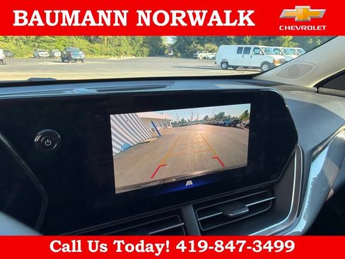 Used 2025 Chevrolet Trax ACTIV w/ Driver Confidence Package FWD image 23