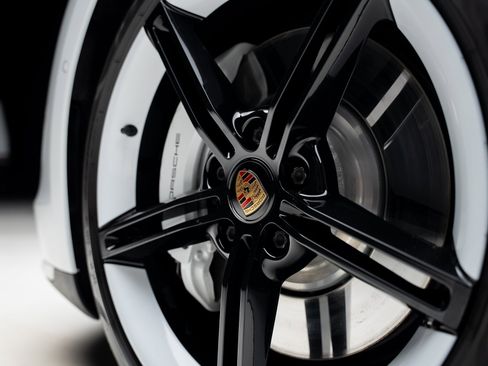 Used 2021 Porsche Taycan Turbo w/ Premium Package image 21