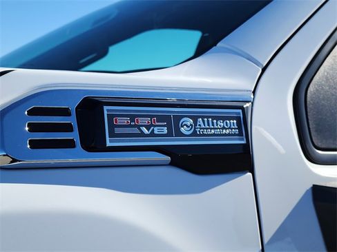 New 2026 GMC Sierra 2500 Pro w/ Convenience Package image 10