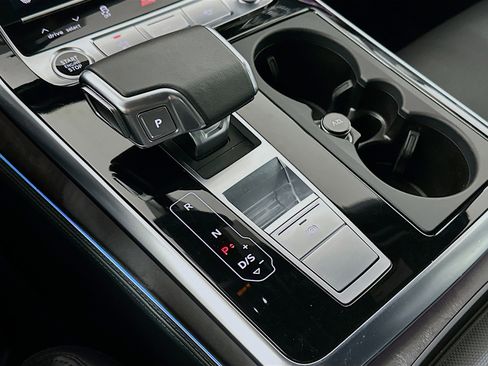 Used 2024 Audi Q7 3.0T Prestige w/ Prestige Package image 17