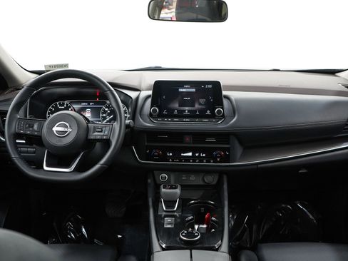 Used 2023 Nissan Rogue SV w/ SV Premium B Package AWD/4WD image 16