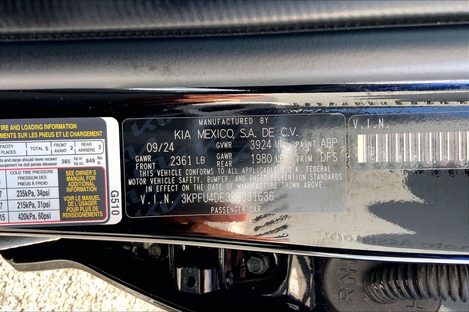 Used 2025 Kia K4 EX FWD image 36
