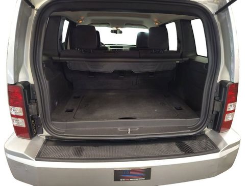 Used 2009 Jeep Liberty Sport w/ Popular Equipment Group image 19