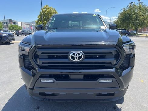 New 2025 Toyota Tacoma SR5 image 3