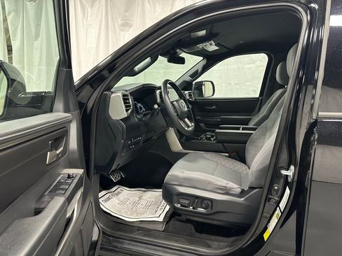Used 2025 Toyota Tundra SR5 w/ TRD Off-Road Package AWD/4WD image 10