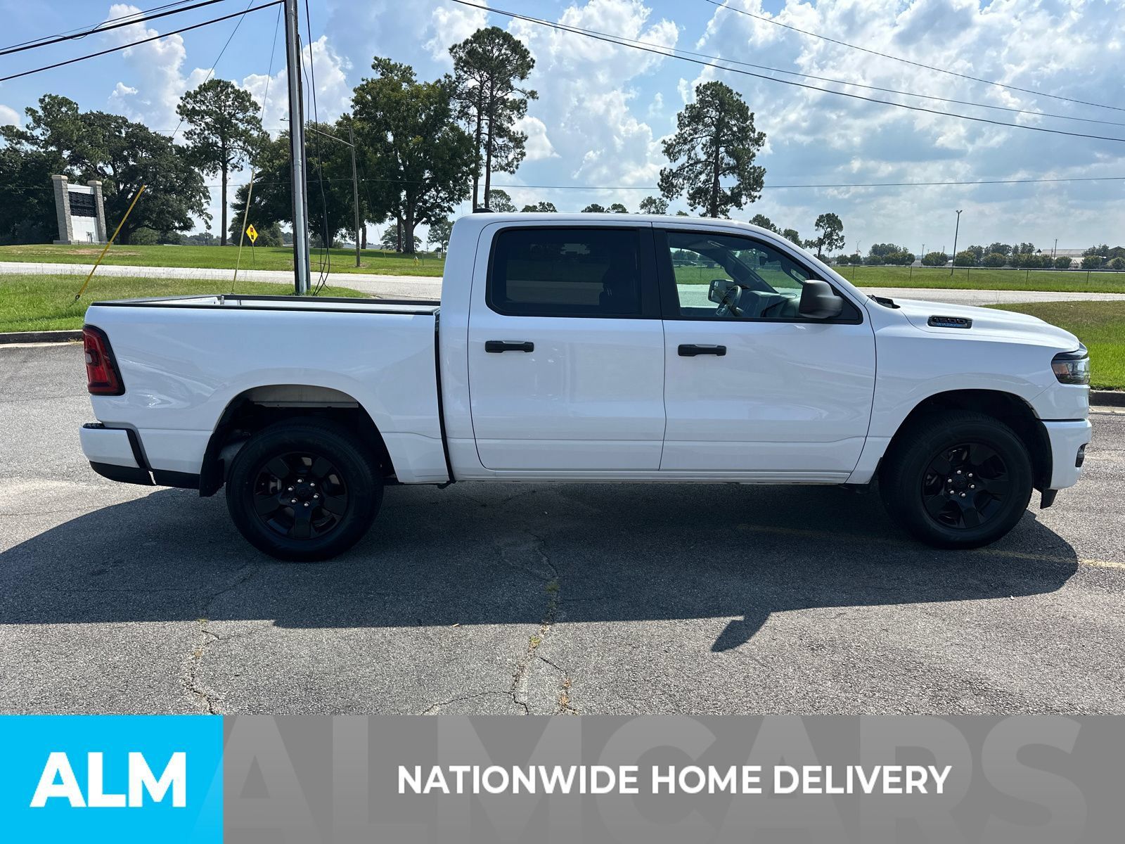 Used 2025 RAM 1500 Tradesman w/ Night Edition AWD/4WD image 4