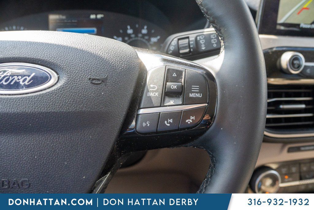 Used 2022 Ford Escape SEL FWD image 7