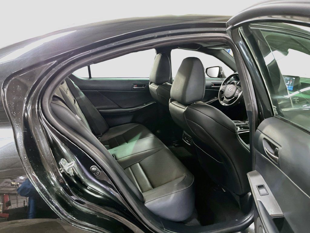 Used 2025 Lexus IS 350 F Sport RWD image 27