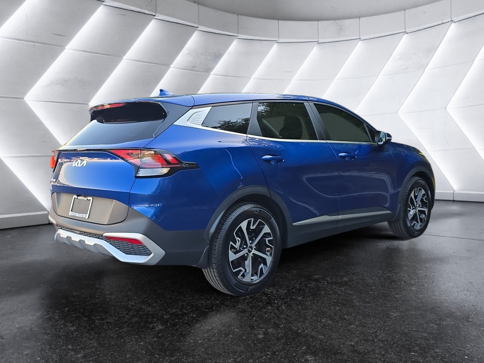 Used 2023 Kia Sportage EX FWD image 5