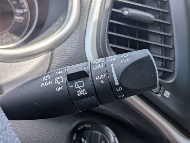 Used 2018 Jeep Cherokee Latitude FWD image 28