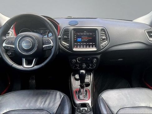 Used 2017 Jeep Compass Trailhawk w/ Leather Interior Group AWD/4WD image 7
