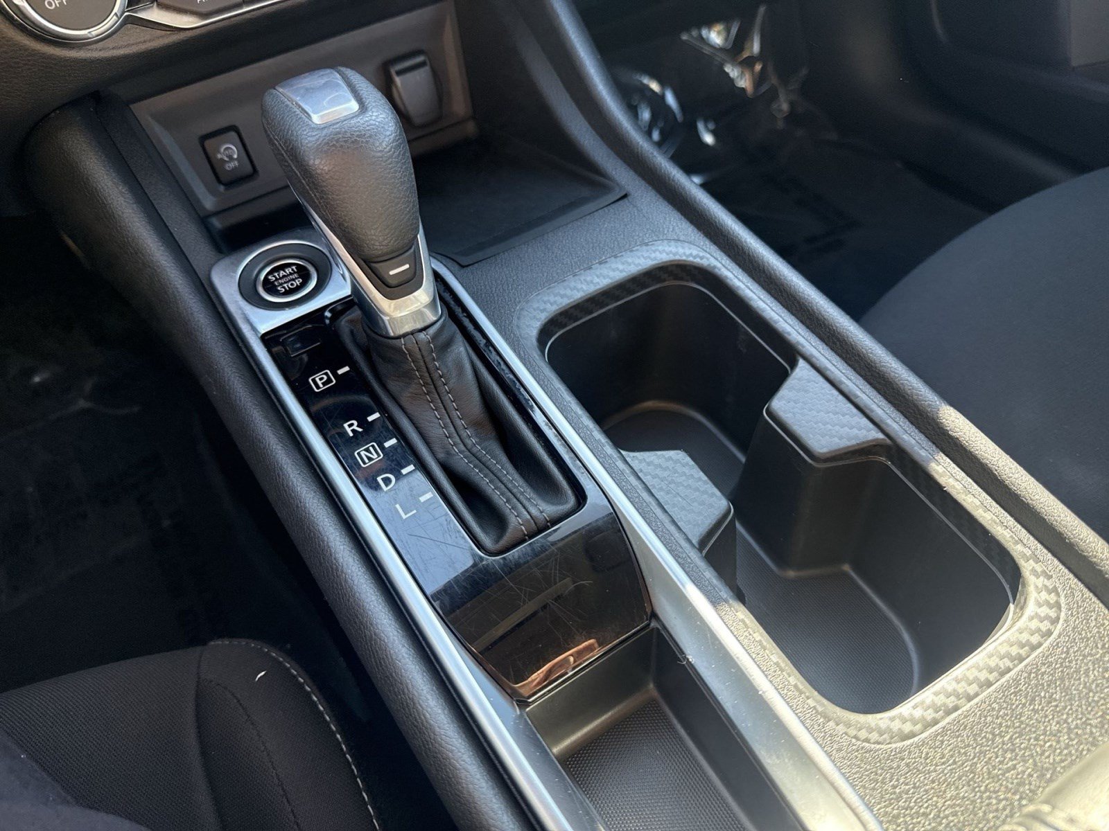 Used 2024 Nissan Sentra SV FWD image 20