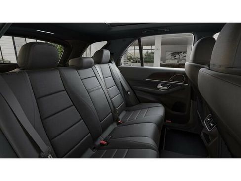 New 2025 Mercedes-Benz GLE 450e 4MATIC image 6