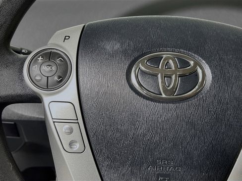 Used 2014 Toyota Prius Two image 18
