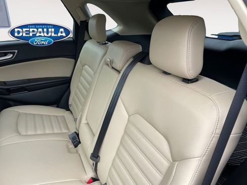 Used 2022 Ford Edge SEL w/ Convenience Package AWD/4WD image 17