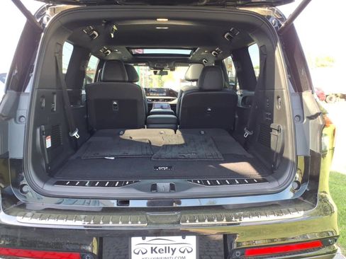 Used 2025 INFINITI QX80 Autograph w/ Autograph Exterior Package AWD/4WD image 18
