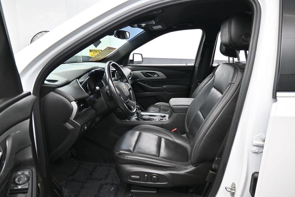 Used 2022 Chevrolet Traverse LT AWD/4WD image 10
