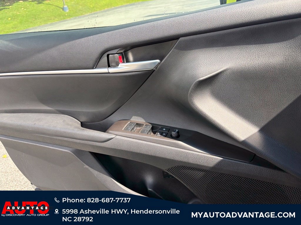 Used 2024 Toyota Camry SE FWD image 22