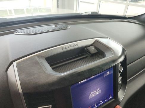 Used 2019 RAM 1500 Big Horn AWD/4WD image 16