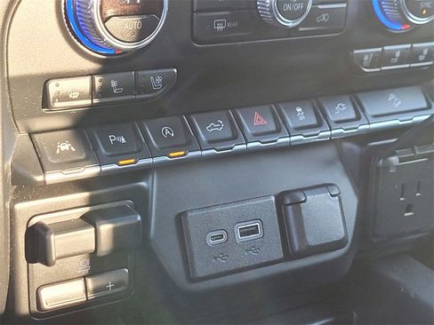 Used 2020 GMC Sierra 1500 AT4 w/ AT4 Premium Package image 23