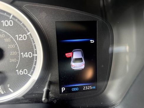 Used 2022 Toyota Corolla LE FWD image 13