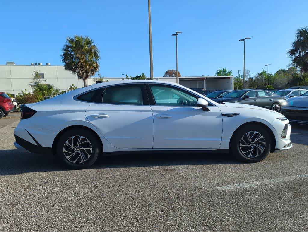 New 2026 Hyundai Sonata Blue FWD image 7