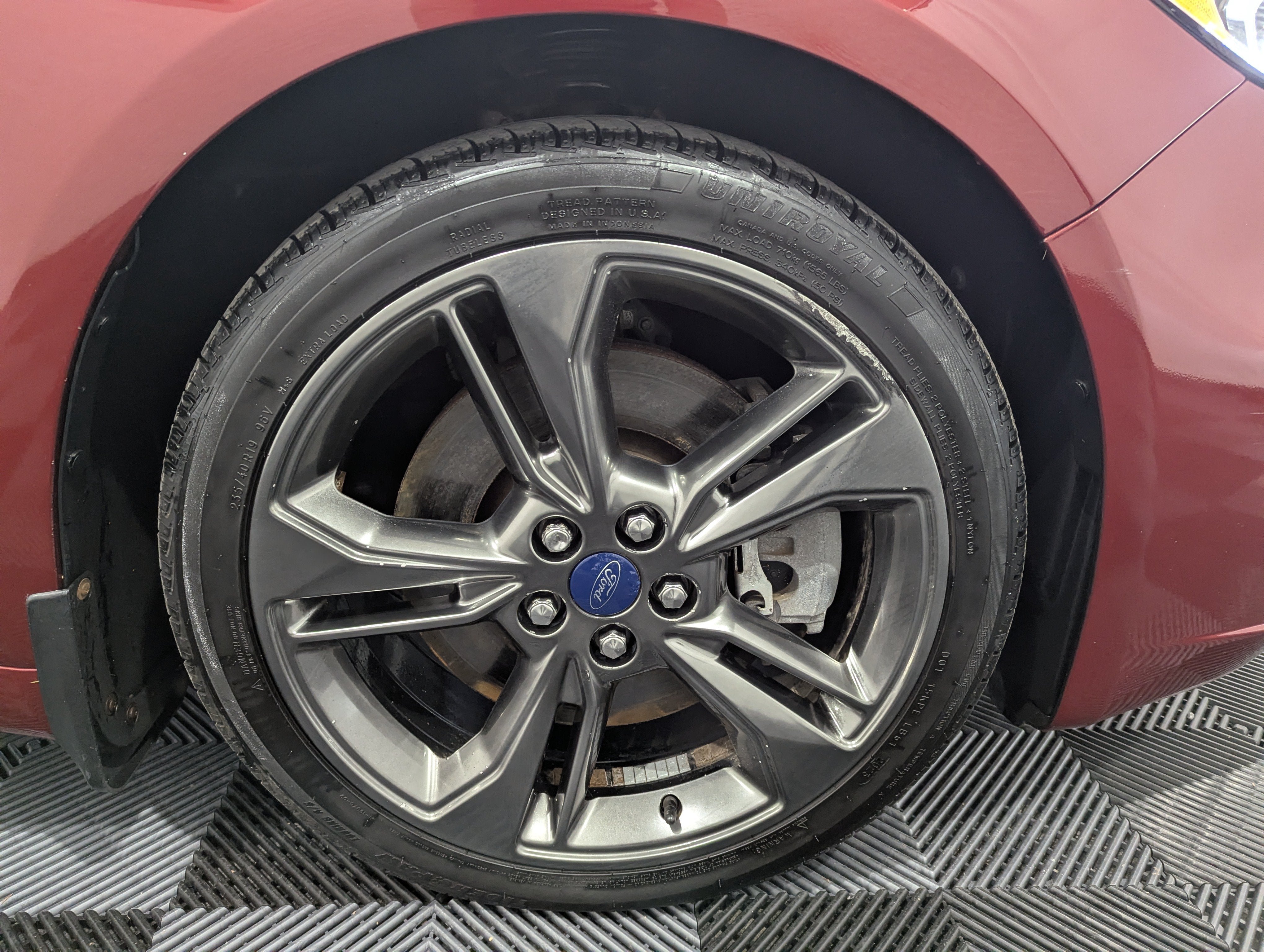 Used 2017 Ford Fusion Sport w/ Equipment Group 401A AWD/4WD image 5