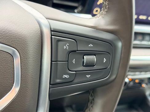 Used 2024 GMC Sierra 2500 SLT w/ SLT Convenience Package image 25