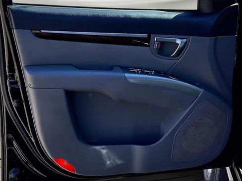 Used 2011 Hyundai Santa Fe GLS image 19