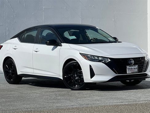 New 2025 Nissan Sentra SR w/ Midnight Edition image 2