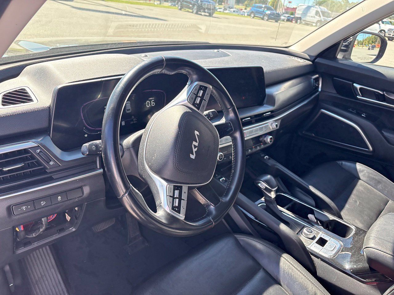 Used 2023 Kia Telluride S w/ S Sunroof Package AWD/4WD image 4