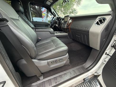 Used 2015 Ford F250 Lariat w/ Chrome Package AWD/4WD image 17