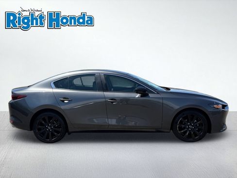 Used 2024 MAZDA MAZDA3 s FWD image 8