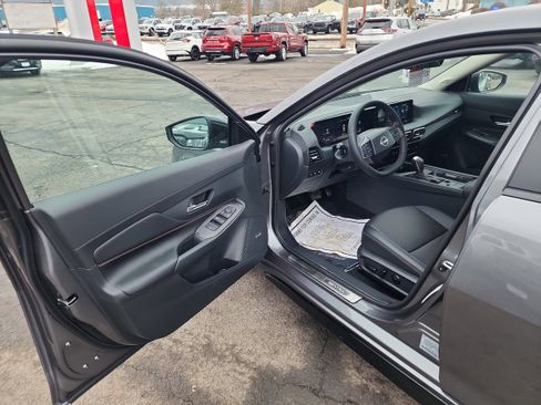 New 2026 Nissan Sentra SR image 10