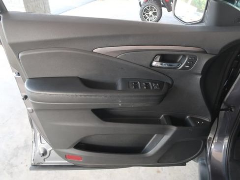 Used 2021 Honda Pilot EX-L image 18