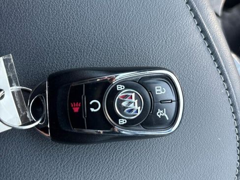 Used 2023 Buick Enclave Essence FWD image 20
