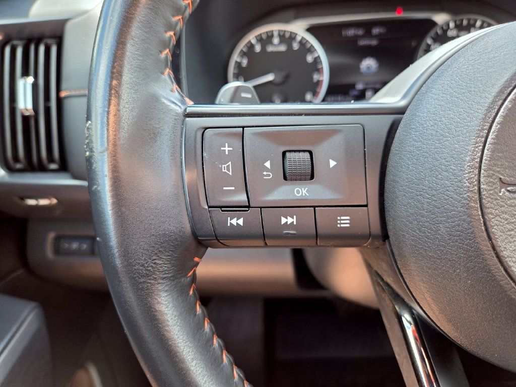 Used 2024 Nissan Pathfinder Rock Creek AWD/4WD image 29