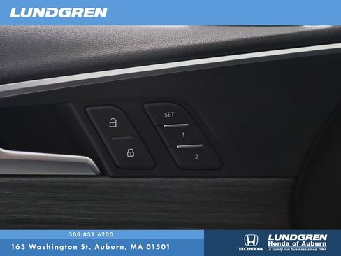 Used 2017 Audi A4 2.0T Premium w/ Convenience Package image 10