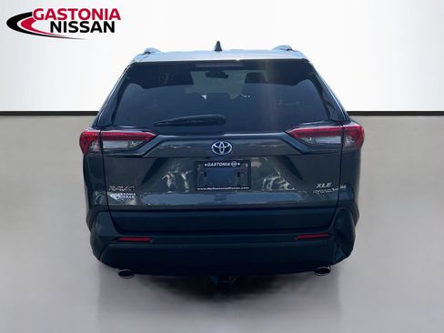 Used 2024 Toyota RAV4 XLE AWD/4WD image 7
