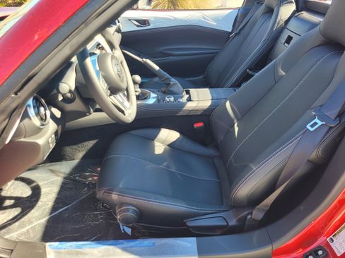 New 2025 MAZDA MX-5 Miata RF Grand Touring image 3