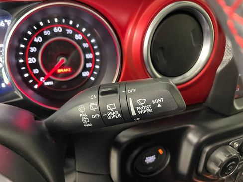 Used 2022 Jeep Wrangler Unlimited Rubicon w/ Steel Bumper Group AWD/4WD image 12