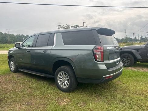 Used 2024 Chevrolet Suburban LT AWD/4WD image 10