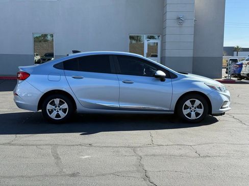 Used 2018 Chevrolet Cruze LS image 2