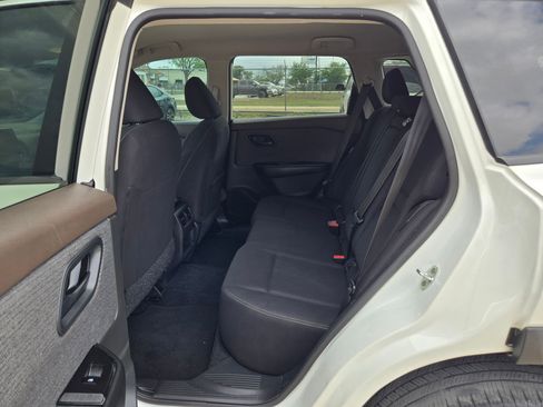 Used 2023 Nissan Rogue S FWD image 20